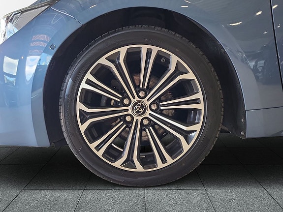 Toyota Corolla 16 of 22