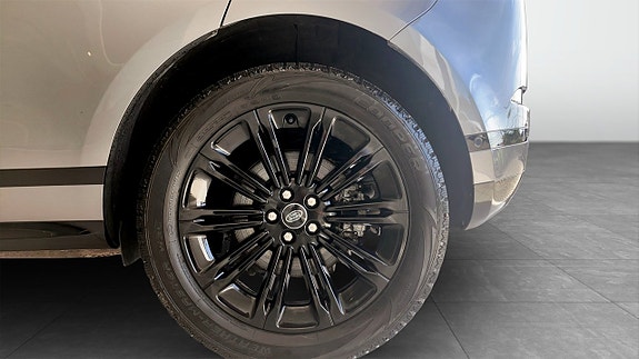 Land Rover Range Rover Evoque 9 of 13