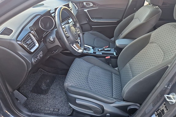 Kia Ceed 4 of 14