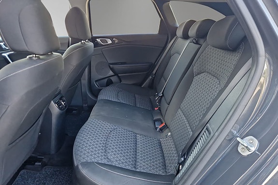 Kia Ceed 5 of 14