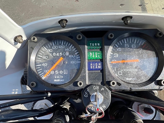 Suzuki DR 650 Djebel 3 of 4