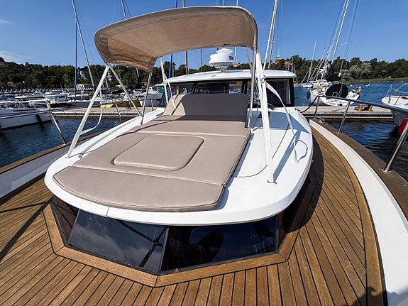 Greenline 40 Hybrid 4 of 12
