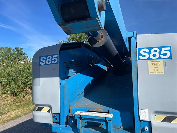 Bomlift Genie S85 - Diesel 4x4 7 of 12