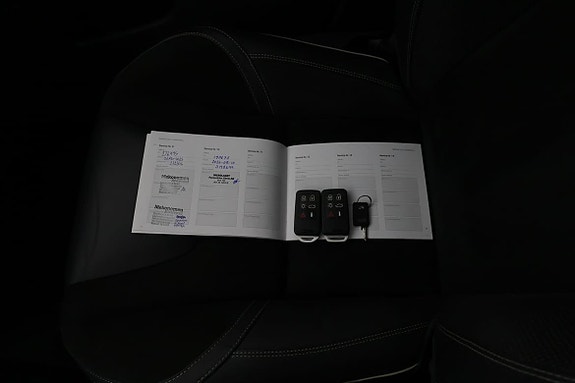 Volvo XC60 14 of 16