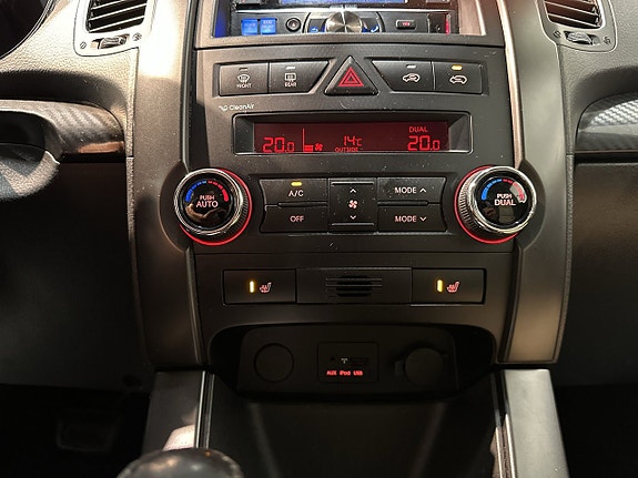 Kia Sorento 15 of 23