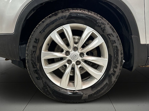 Kia Sorento 14 of 23