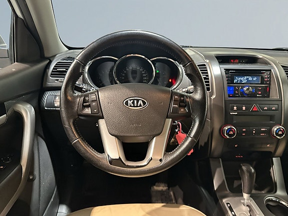 Kia Sorento 9 of 23