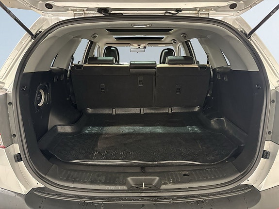Kia Sorento 12 of 23