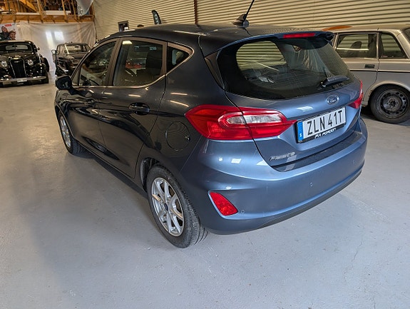 Ford Fiesta 4 of 8