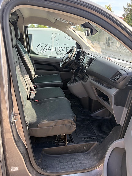 Toyota Proace 3 of 5
