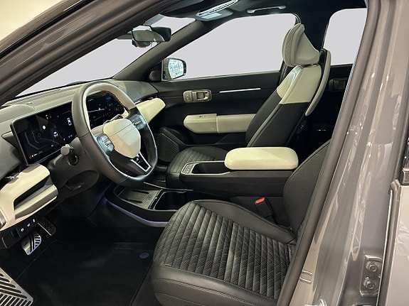 Kia EV4 8 of 16