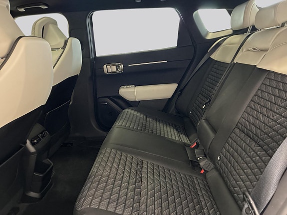 Kia EV4 9 of 16