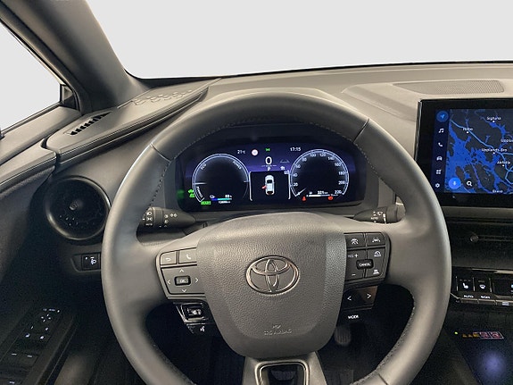 Toyota C-HR 10 of 13