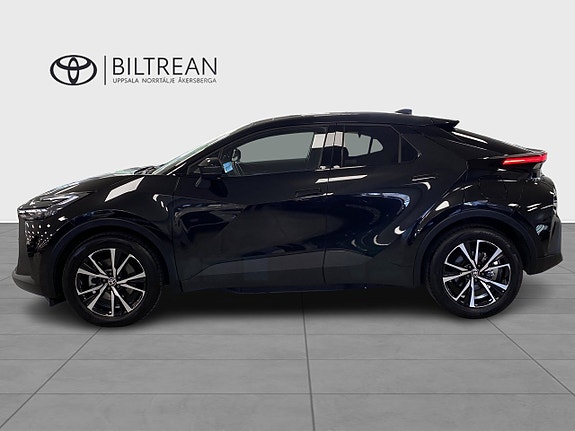 Toyota C-HR 3 of 13