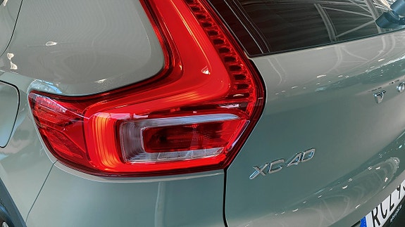 Volvo XC40 21 of 21