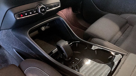 Volvo XC40 18 of 21