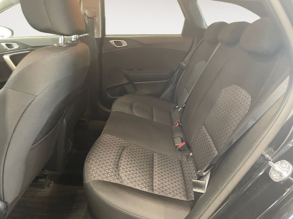 Kia Ceed 15 of 26