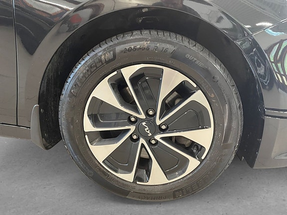 Kia Ceed 8 of 26