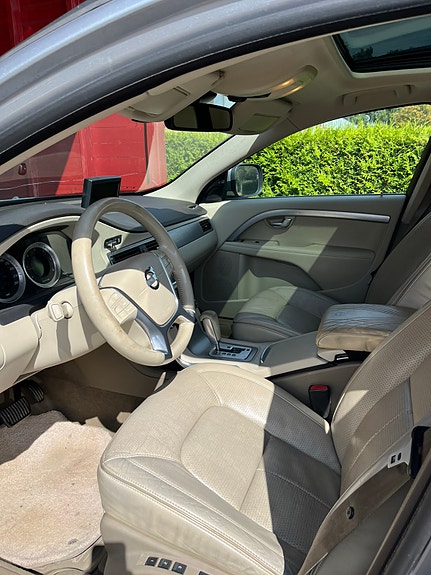 Volvo XC70 4 of 7