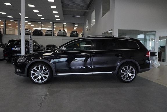 Volkswagen Passat 3 of 8
