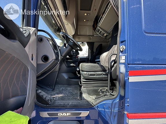 DAF FAS XF 530Z skåpbil 10 of 27