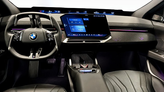 BMW iX3 4 of 10