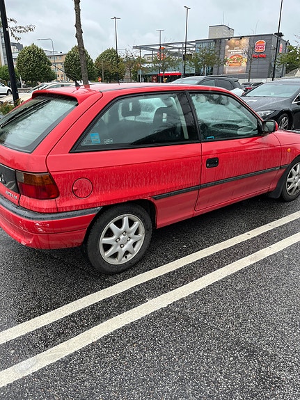 Opel Astra 2 of 4
