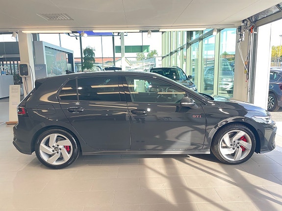Volkswagen Golf I 4 of 8