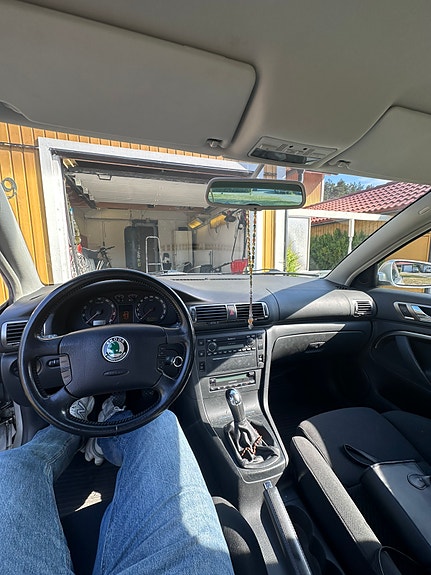 Skoda Superb 12 of 28