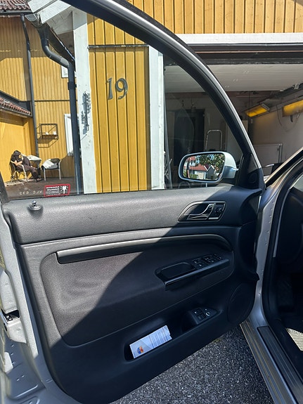 Skoda Superb 9 of 28