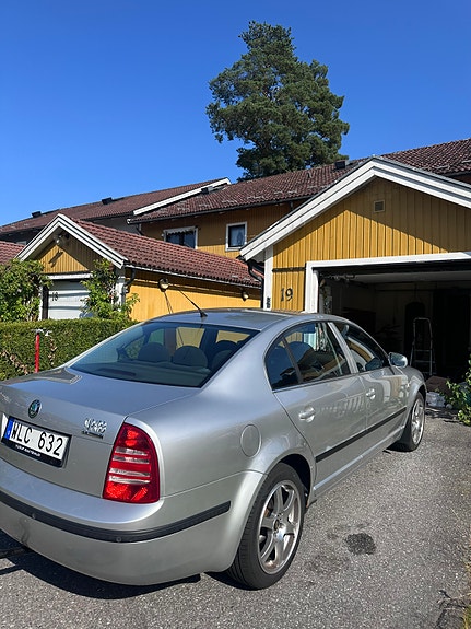 Skoda Superb 3 of 28