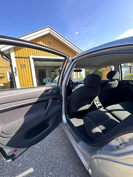 Skoda Superb 19 of 28
