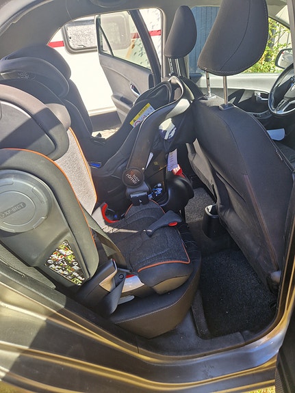 Kia Picanto 4 of 6