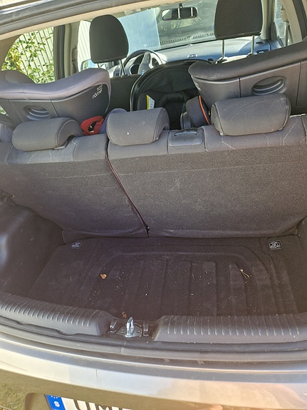 Kia Picanto 3 of 6
