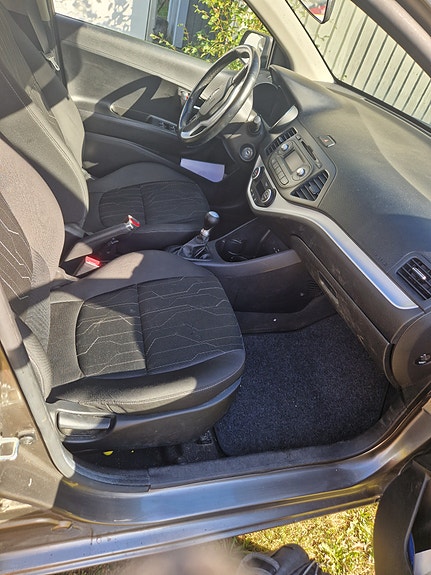 Kia Picanto 5 of 6