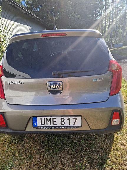 Kia Picanto 2 of 6