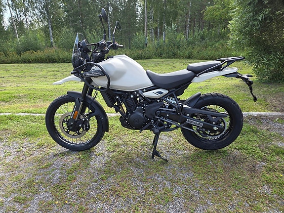 Royal Enfield Himalayan 450 7 of 17