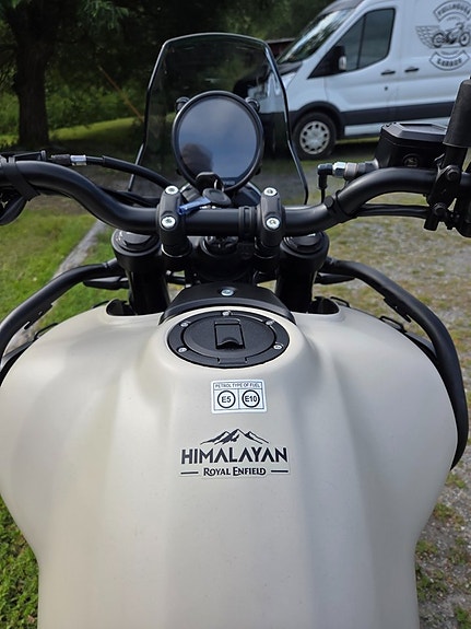 Royal Enfield Himalayan 450 14 of 17