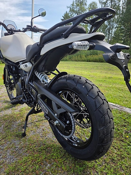Royal Enfield Himalayan 450 11 of 17