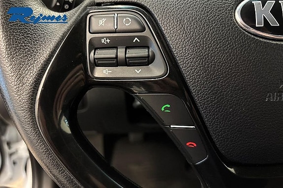 Kia Ceed 13 of 19