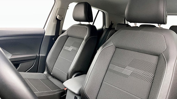Volkswagen T-Cross 8 of 12