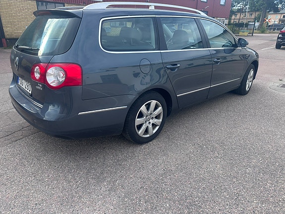 Volkswagen Passat 4 of 4