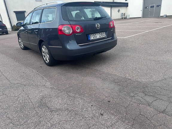Volkswagen Passat 3 of 4