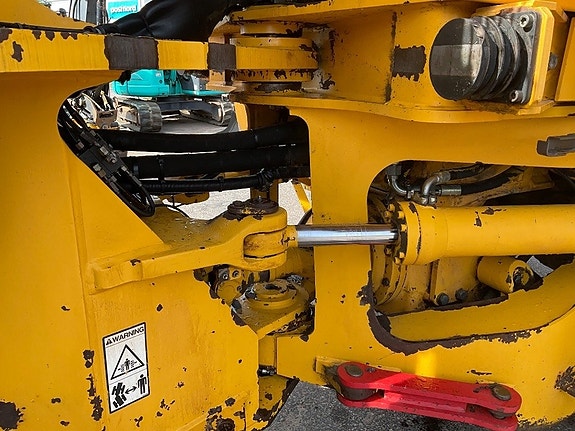 Volvo L 180 C 9 of 13