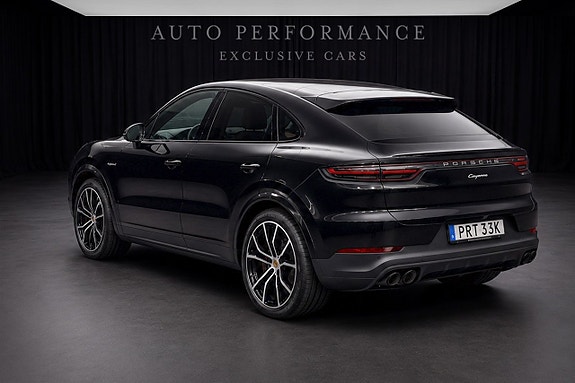 Porsche Cayenne 3 of 10