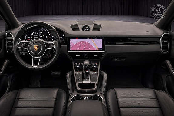 Porsche Cayenne 7 of 10