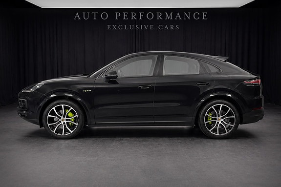 Porsche Cayenne 2 of 10