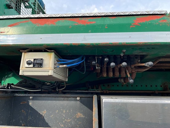Scania P370 LB6x2x4HNB Liftdumper 7 of 24