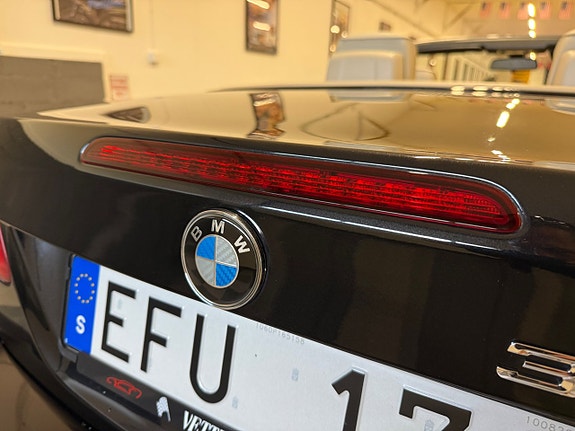 BMW 335i 24 of 30