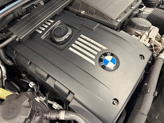 BMW 335i 27 of 30